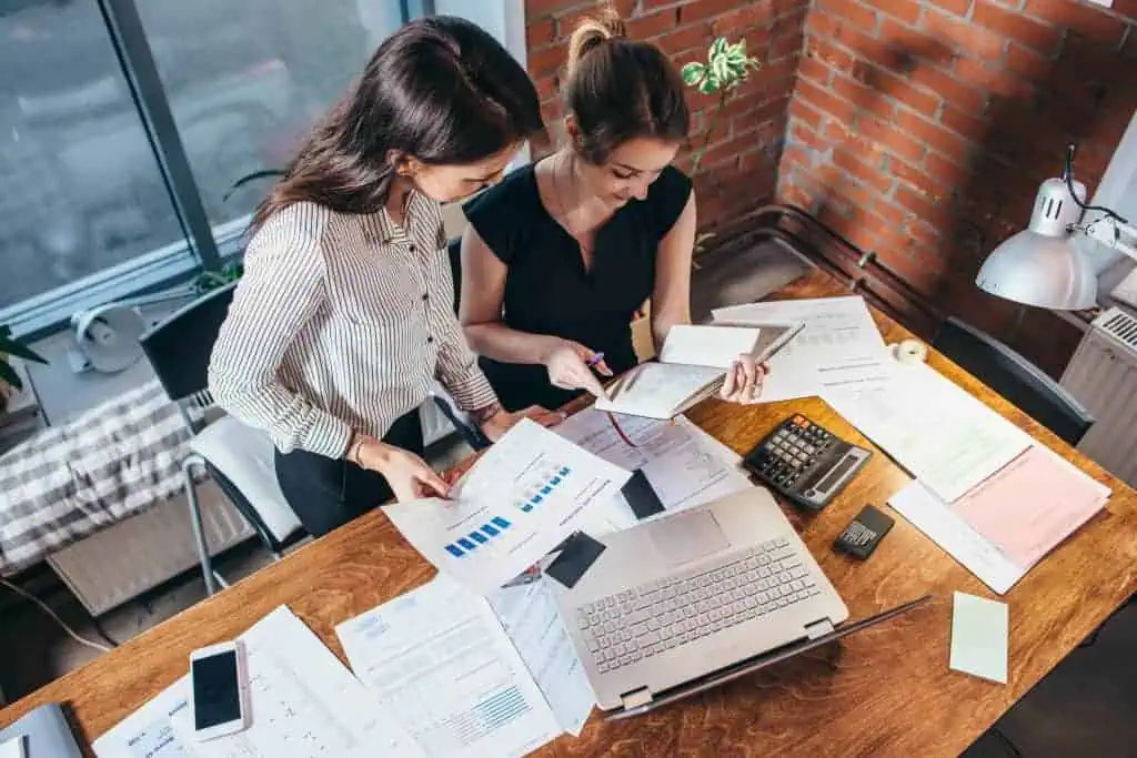 How to Ask for Help Without Sounding Needy: 5 Mistakes to Avoid