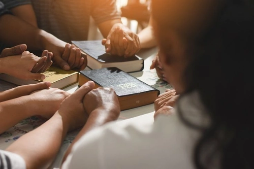 How to Build a Daily Prayer Habit: A Simple and Steady Approach