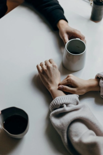 Can Couples Read Each Other's Minds? The Surprising Truth