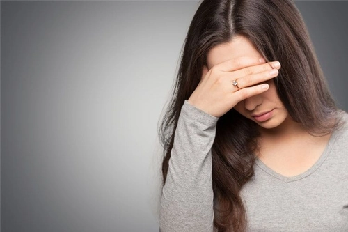 How to Avoid Emotional Attachment in a Relationship