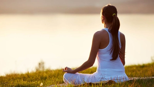 How to Relax and Stop Overthinking: Small Steps That Actually Help