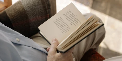 How to Control Overthinking: Books That Actually Help