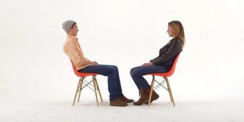 The Dark Psychology of Eye Contact: When a Gaze Takes Control