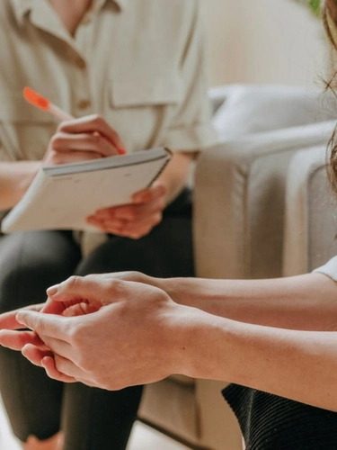 How to Read Others Better: A Guide to Understanding People