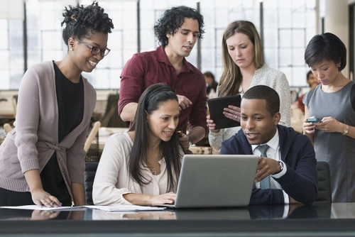 How to Increase Communication in the Workplace Without Sounding Like a Robot