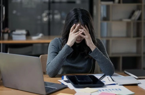 Deal with Anxiety Attacks at Work: 7 Steps That Work
