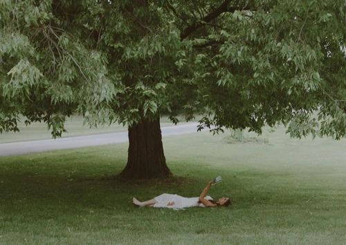 Waking Up to Anxiety: 6 Ways to Stop Morning Dread